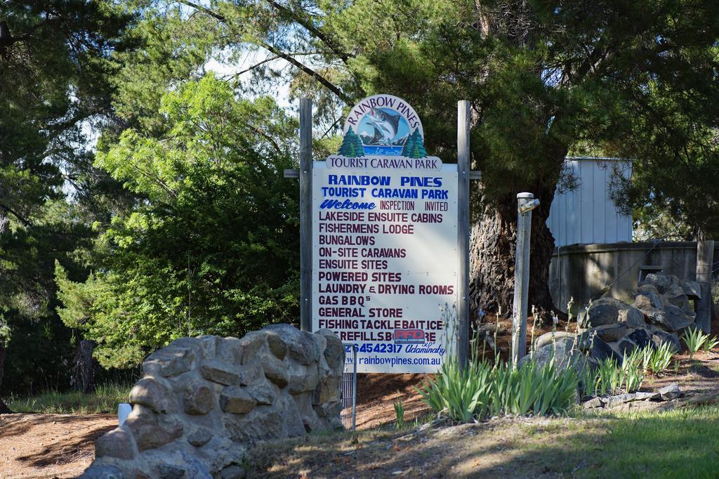 Rainbow Pines Tourist Caravan Park Adaminaby Buitenkant foto